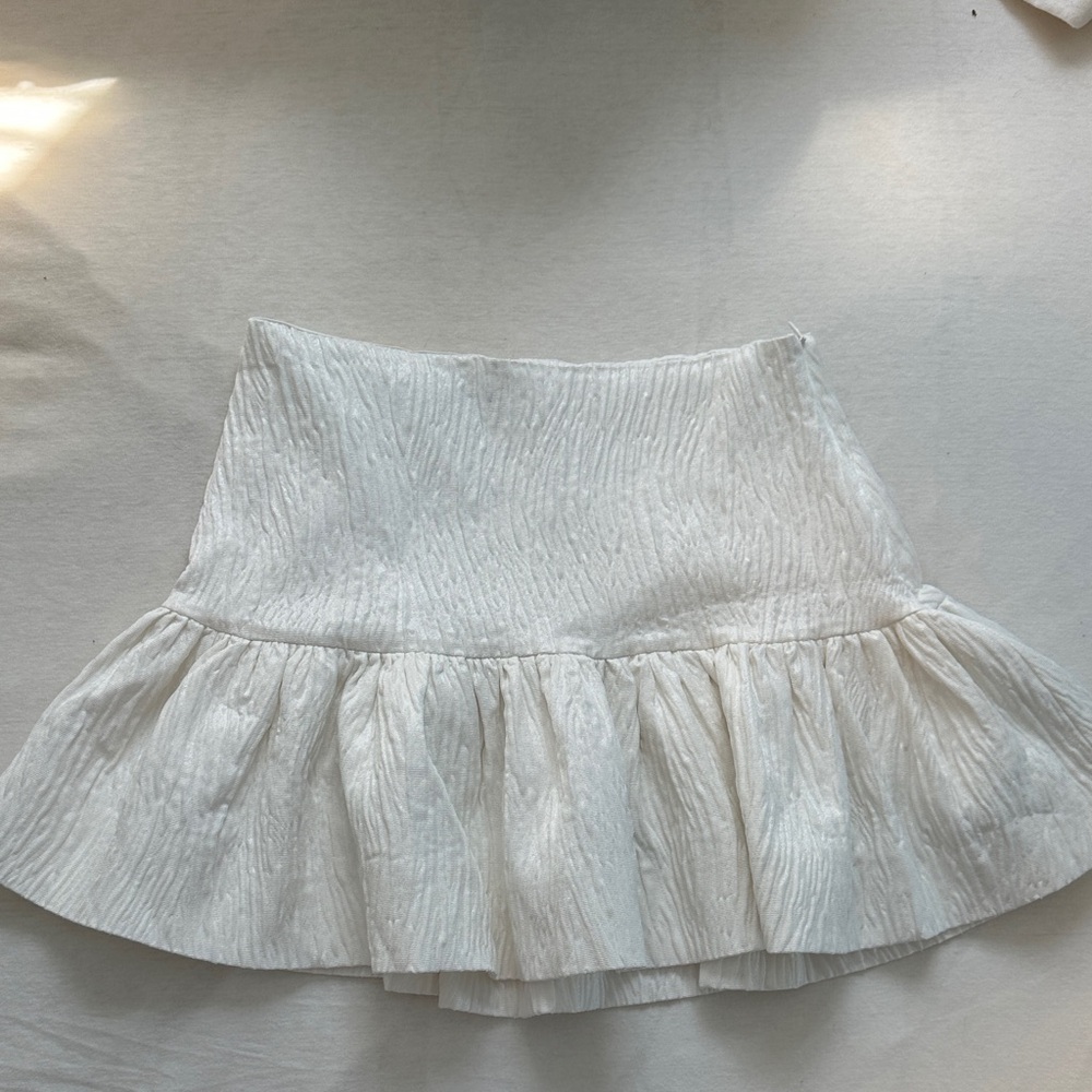 Zara White Textured Mini Skirt